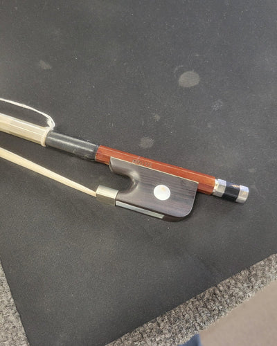 Krutz Wood 1/8 Bass Bow (used)