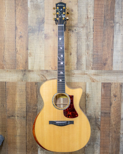 Eastman AC622CE Grand Auditorium w/Armrest Hard Case Included