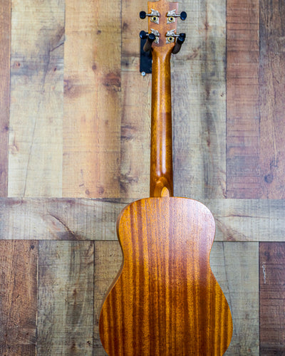 Amahi Heritage Spruce & Mahogany Baritone Ukulele