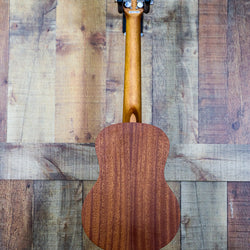 Amahi Mahogany Tenor Uke w/ Deluxe Padded Gig Bag