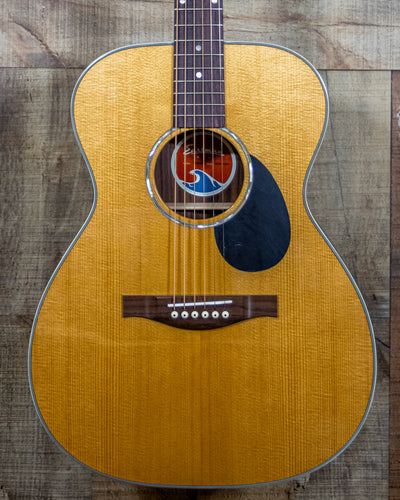 Eastman PCH2-OM Orchestra w/Gigbag