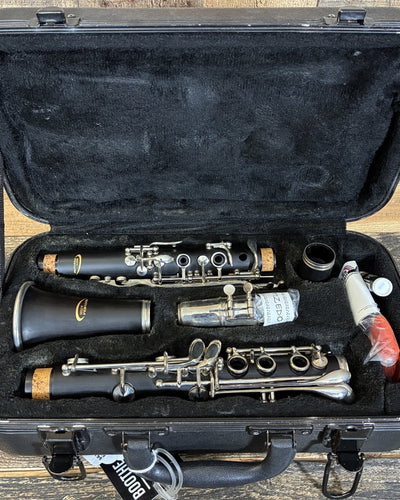 Used Anthem Clarinet Outfit 2