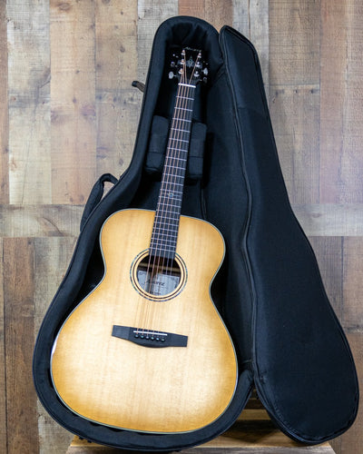 Alvarez Laureate Series LF70e Daybreak Model Solid Spruce/Rosewood Back and Sides