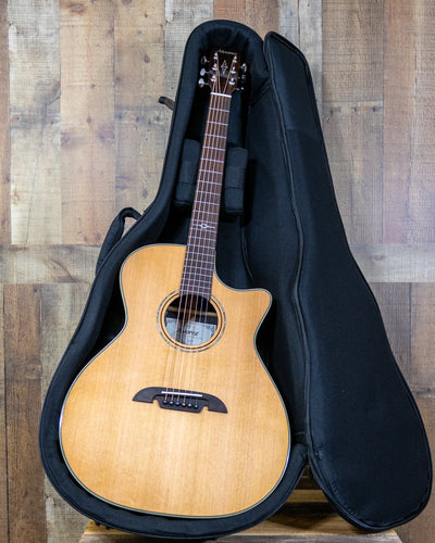 Alvarez Masterworks Grand Auditorium A/E with Cutaway