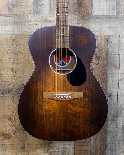 Eastman PCH1OM Classic Varnish