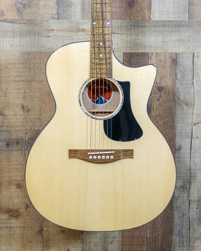 Eastman PCH3-GACE-CLA Grand Auditorium A/E w/Gigbag