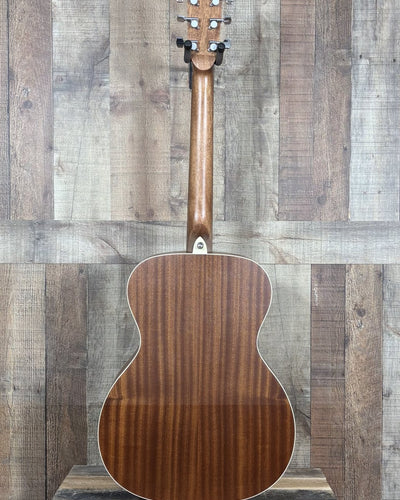 Alvarez Regent OM/Folk Acoustic Pack Includes Bag Tuner Picks Strap Cloth