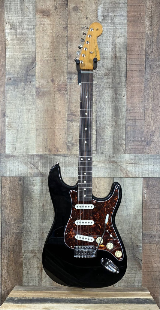 Used Fender Vintera II Stratocaster, Black/Tort, Slab Rosewood Neck