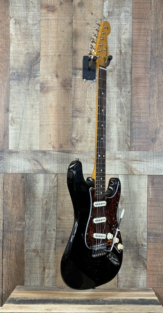 Used Fender Vintera II Stratocaster, Black/Tort, Slab Rosewood Neck