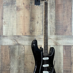 Squier Black Strat